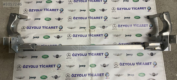 MERCEDES W176 Radyatör Alt Travers A2466200019