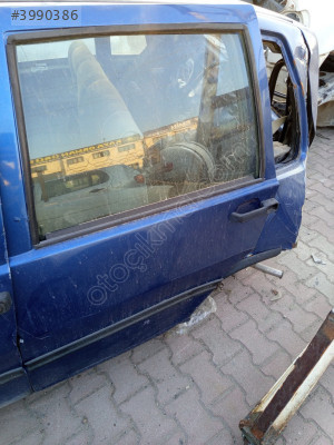Fiat UNO sol arka kapı