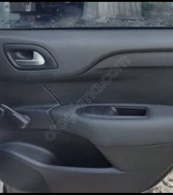 Citroen c4 arka kapı döşemesi sağ  9346 GP