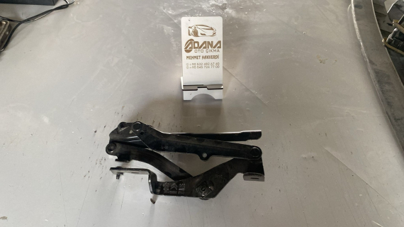 Peugoet 3008 model 2018 motor kaputu menteşesi
