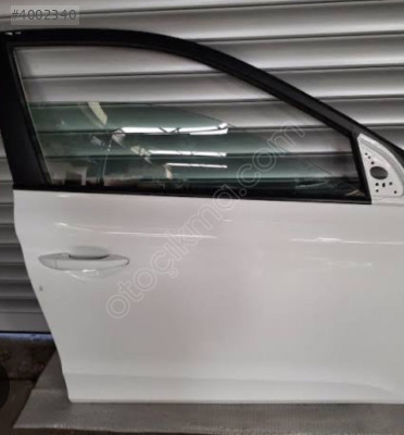 CITROEN C4 Sağ ön kapı 9002 W4