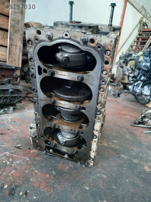MİTSUBİSHİ PRESTİJ YARIM MOTOR 4P10