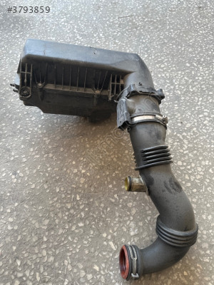 Peugeot 407 hava filtre kutusu kazanı
