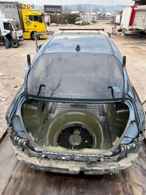 EGEA TAVAN ARKA HATASIZ ORJİNALL ÇIKMAA PARÇAA