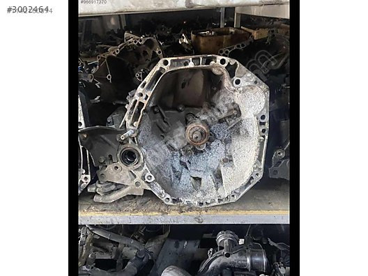Renault Fluence Megane 3  Şanzıman JR5175 320108556R 320100856R