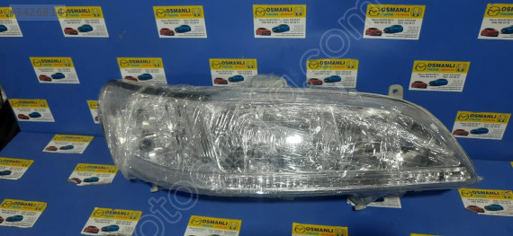 Honda Accord   Sağ Far