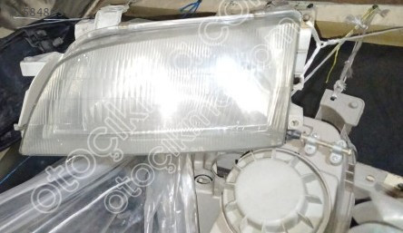 Toyota Corona sol far çıkma orjinal