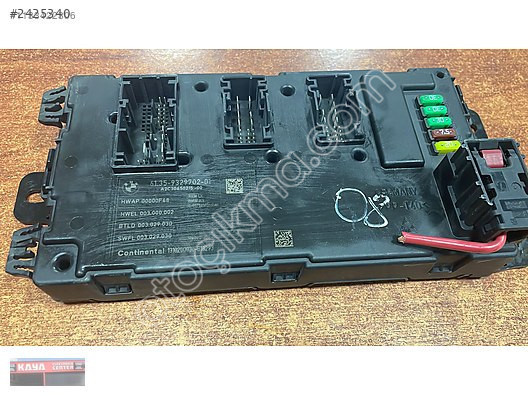 61.35-9329702-01 BMW 3 SİGORTA KUTUSU