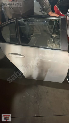 BMW E90 3.20 SAĞ ARKA KAPI ÇIKMA YEDEK PARÇA 05336734493