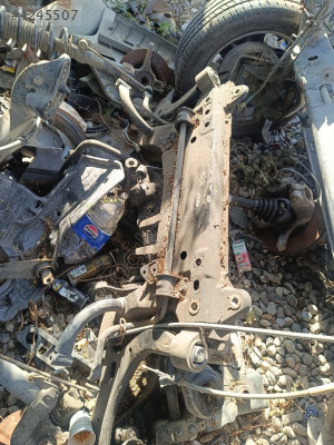 Ford Fiesta Alt motor beşiği