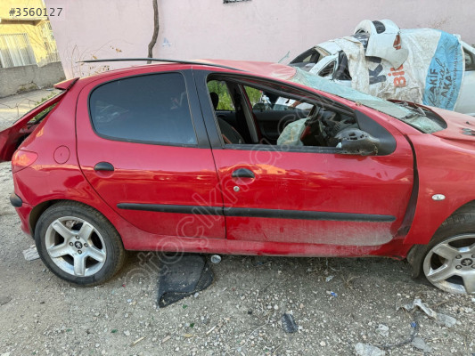 PEUGEOT 206 SAĞ ARKA KAPI CAMI ORJİNAL ÇIKMA TEMİZ