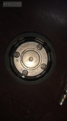 Renault scenic 2 1.6 16v yağlı kasnakli eksantrik kasnagi