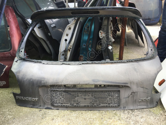 Peugeot 206 1999-2011 Bagaj Kapağı