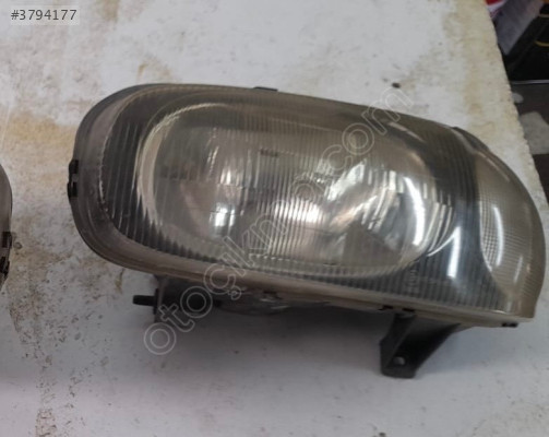 Suzuki Alto sol ön far