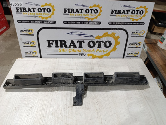 5M5117B861 FORD FOCUS II ARKA TAMPON  BRAKETİ 2008