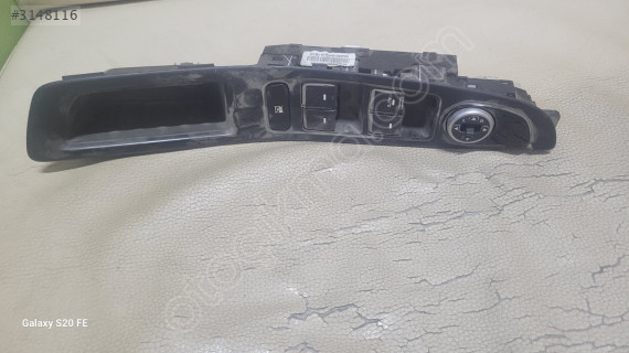 Hyundai i20 4 lü cam dügmesi