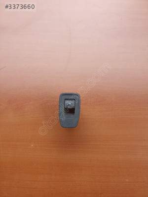 Renault Clio 5 Tekli Cam Düğmesi