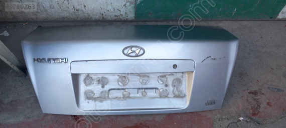 Çıkma hyundai accent admire bagaj kapağı