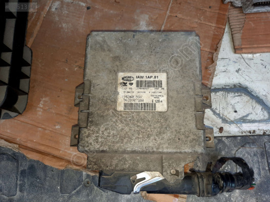 Peugeot 106/206 motor beyni - IAW1AP81 - 9639907780 E