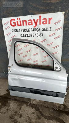 PEUGEOT PARTNER SAĞ ÖN KAPI