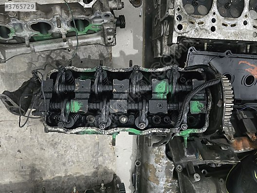 Suzuki 8 sibop silindir kapağı