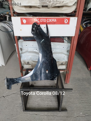 Toyota Corolla çıkma sol ön çamurluk