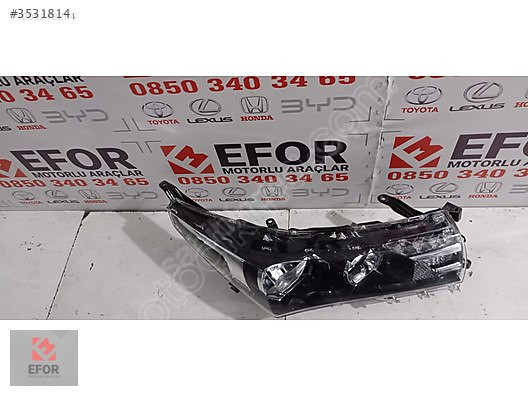 TOYOTA COROLLA SAĞ FAR ORJİNAL ÇIKMA YEDEK PARÇA 13-15