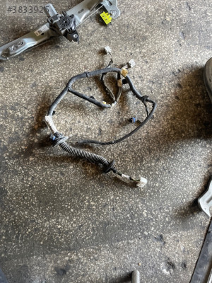 Renault Kadjar 241262477R KAPI TEYSATI SAĞ ARKA