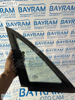 AUDİ A4 ÖN KELEBEK CAMI SAĞ 2004-