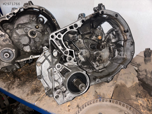 Reno laguna1-megane1-scenic1 2.0 16 valf çıkma şanzıman