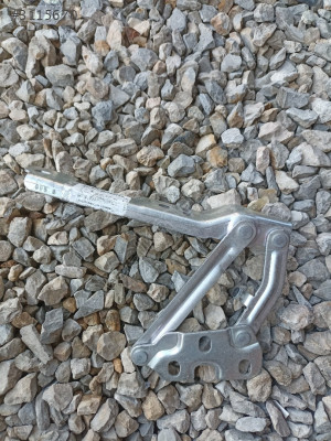 Opel Astra J sol motor kaput menteşesi