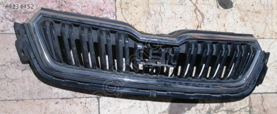 Skoda kamiq ön panjur || Orjinal Oto Çıkma