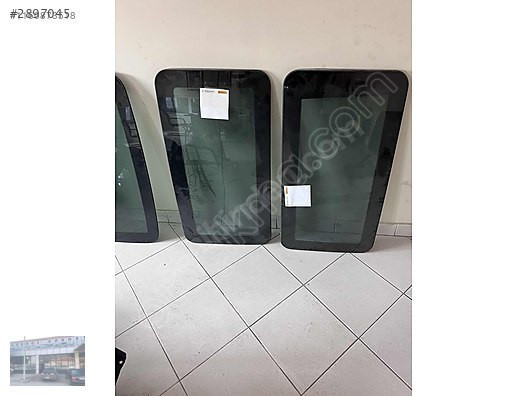 BMW F30 SANRUF CAMI ÇIKMA