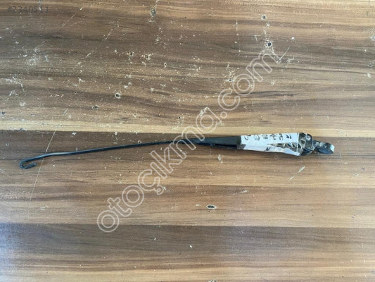FORD ESCORT ARKA SİLECEK KOLU HATCBACK ORJİNAL ÇIKMA