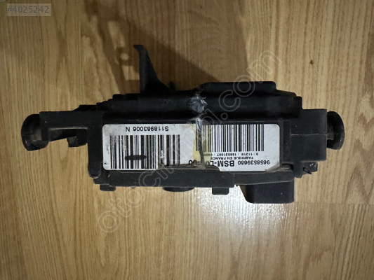 Peugeot 307 sigorta kutusu orijinal çıkma 9658539680 L06
