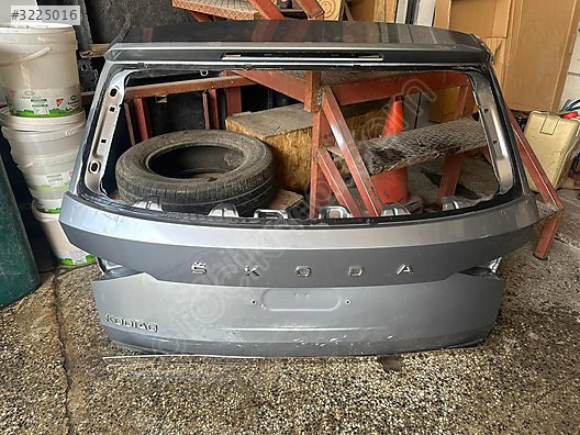 SKODA KADİAQ BAGAJ KAPAĞI ÇIKMA ORJİNAL