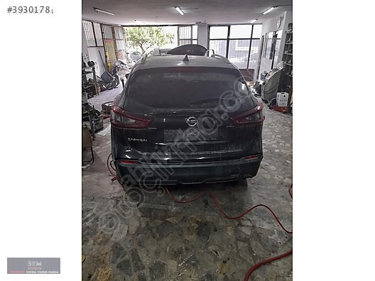 Nissan Qashqai 2014- bagaj camı