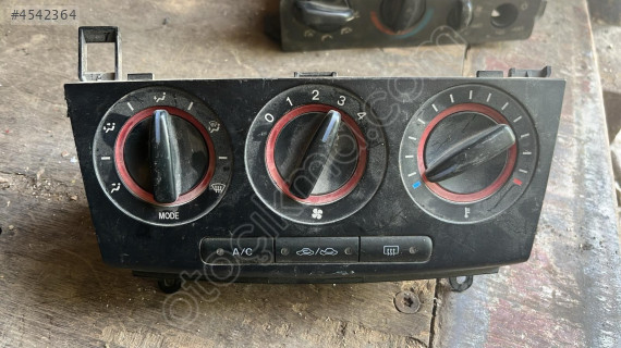 MAZDA 3  KLİMA PANELI ÇEVİK OTO ÇIKMA