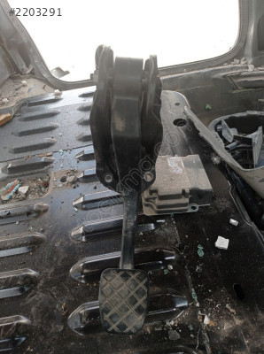 1T1721059DC 04-15 VW CADDY ORİJİNAL ÇIKMA DEBRİYAJ PEDALI