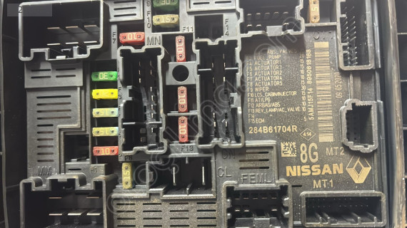 RENAULT CLİO 5 SİGORTA KUTUSU