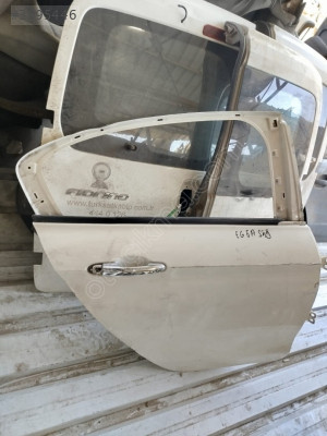 FIAT EGEA SAĞ ARKA KAPI