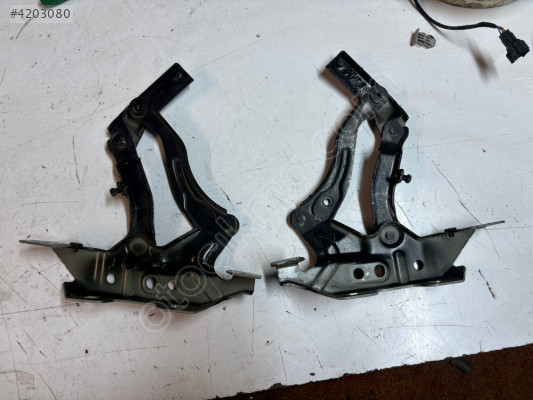 MERCEDES A170 - W169 SAĞ SOL ÖN KAPUT MENTEŞELERİ TAKIM