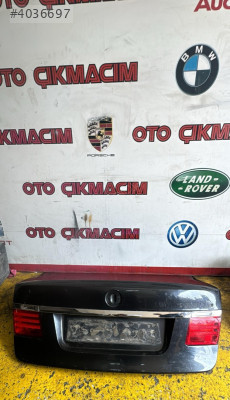 F01 BMW 7 Serisi için Kusursuz Bagaj Kapağı