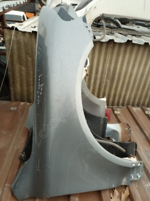 VOLKSWAGEN TOUAREG SAĞ ÇAMURLUK