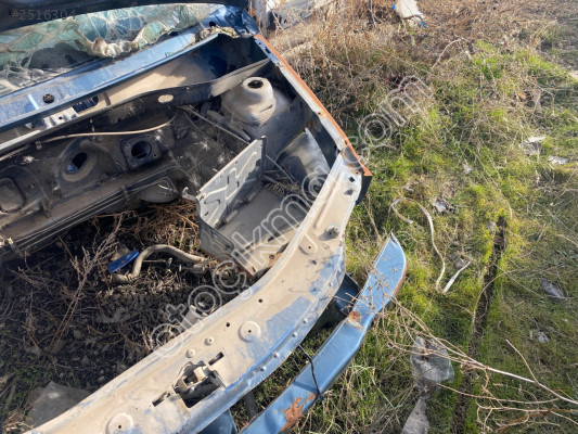 Dacia Logan Sol ön Podye - Sol Çeyrek Hatasız Orijinal Çıkma