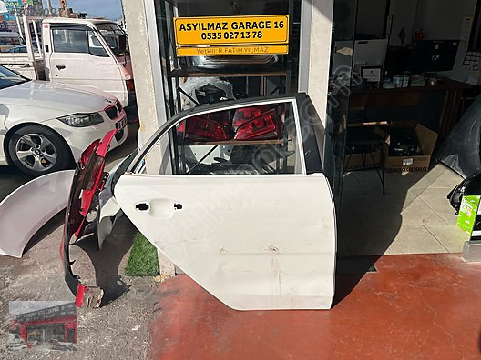 KİA RİO SAĞ ARKA KAPI ORJİNAL