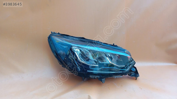 peugeot 208 sağ far