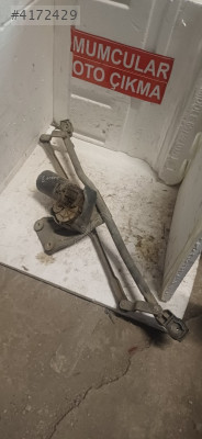 FORD ESCORT ÖN CAM KRİKOSU