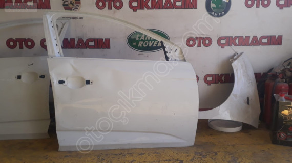 RENAULT MEGANE 4 SAĞ ÖN KAPI