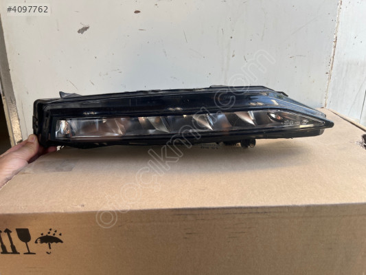 SKODA SUPER B SAĞ GÜNDÜZ ŞEDİ